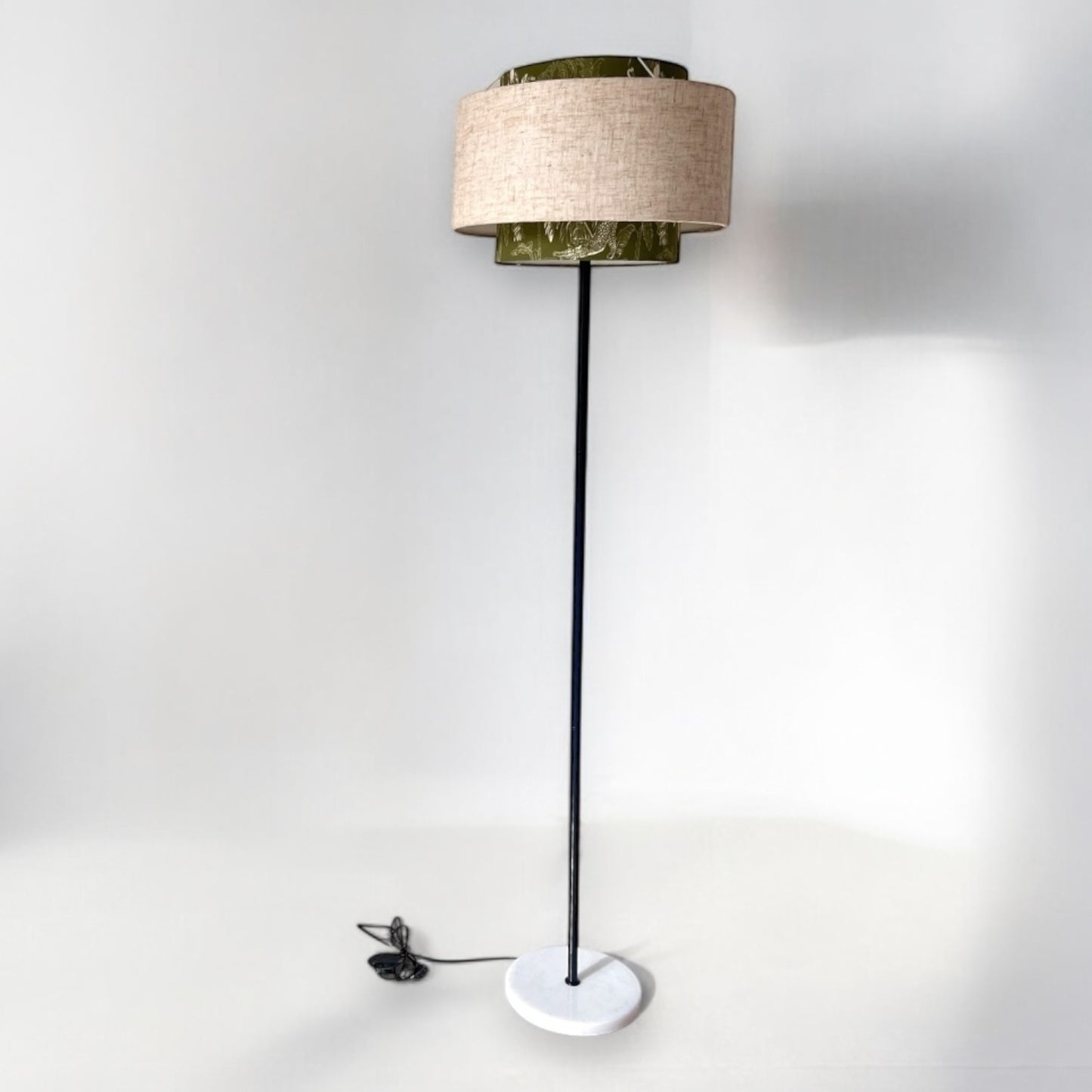 مصباح أرضي "دينا"