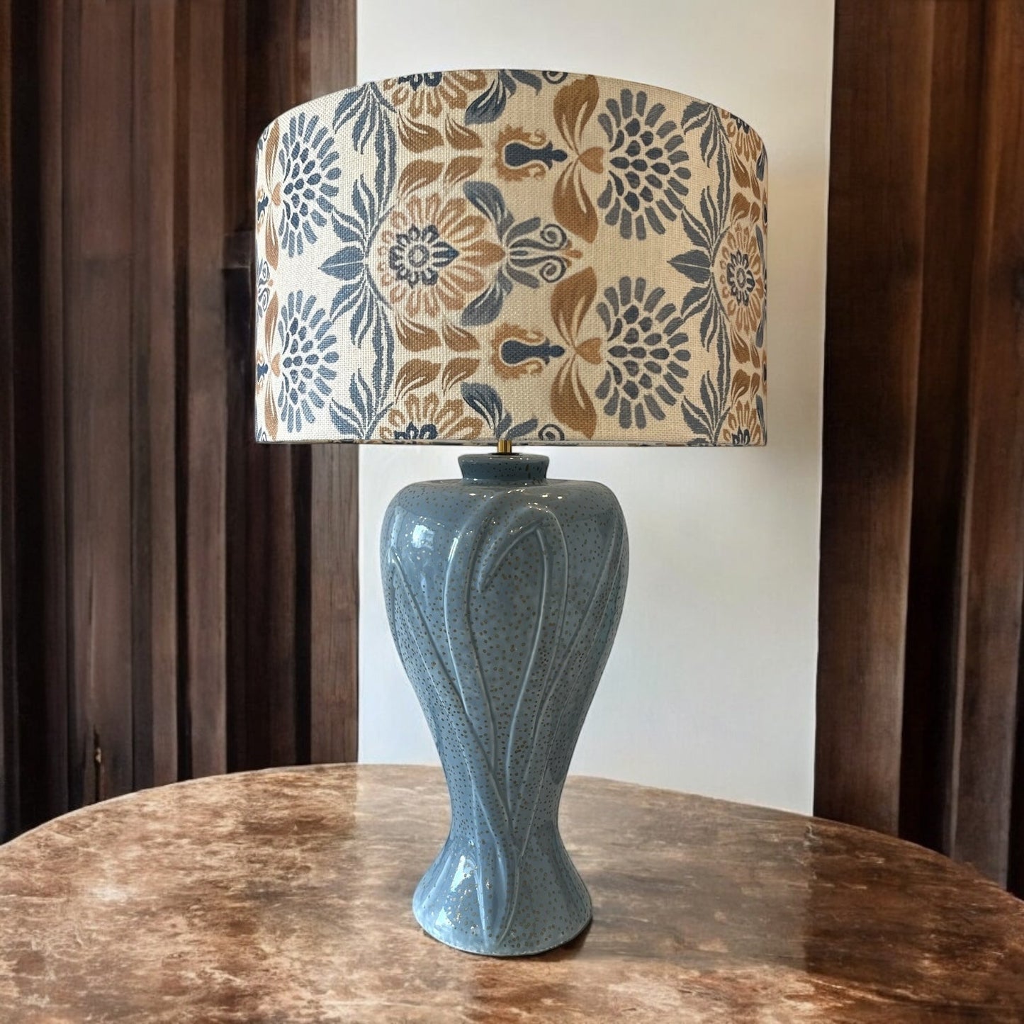 Swan Table Lamp
