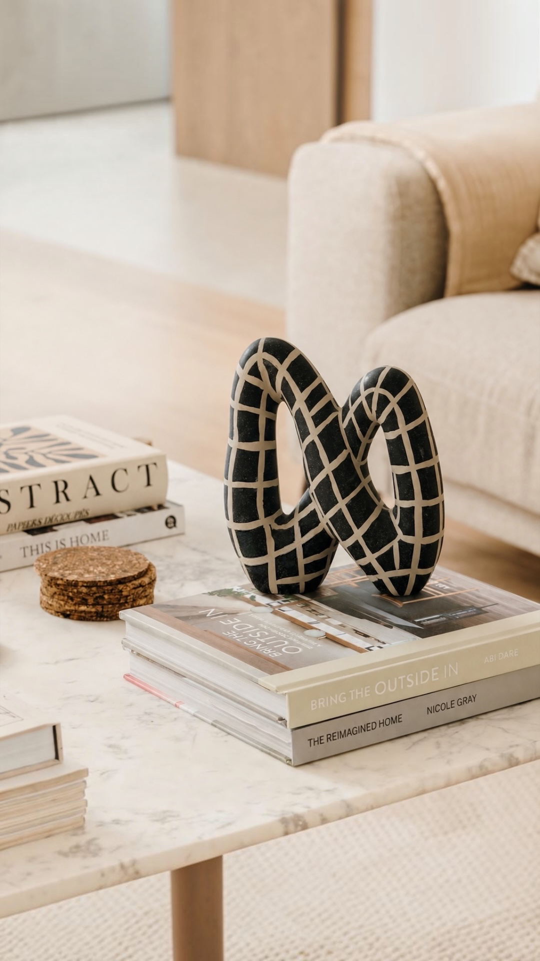 The Twist - Ceramic Decor
