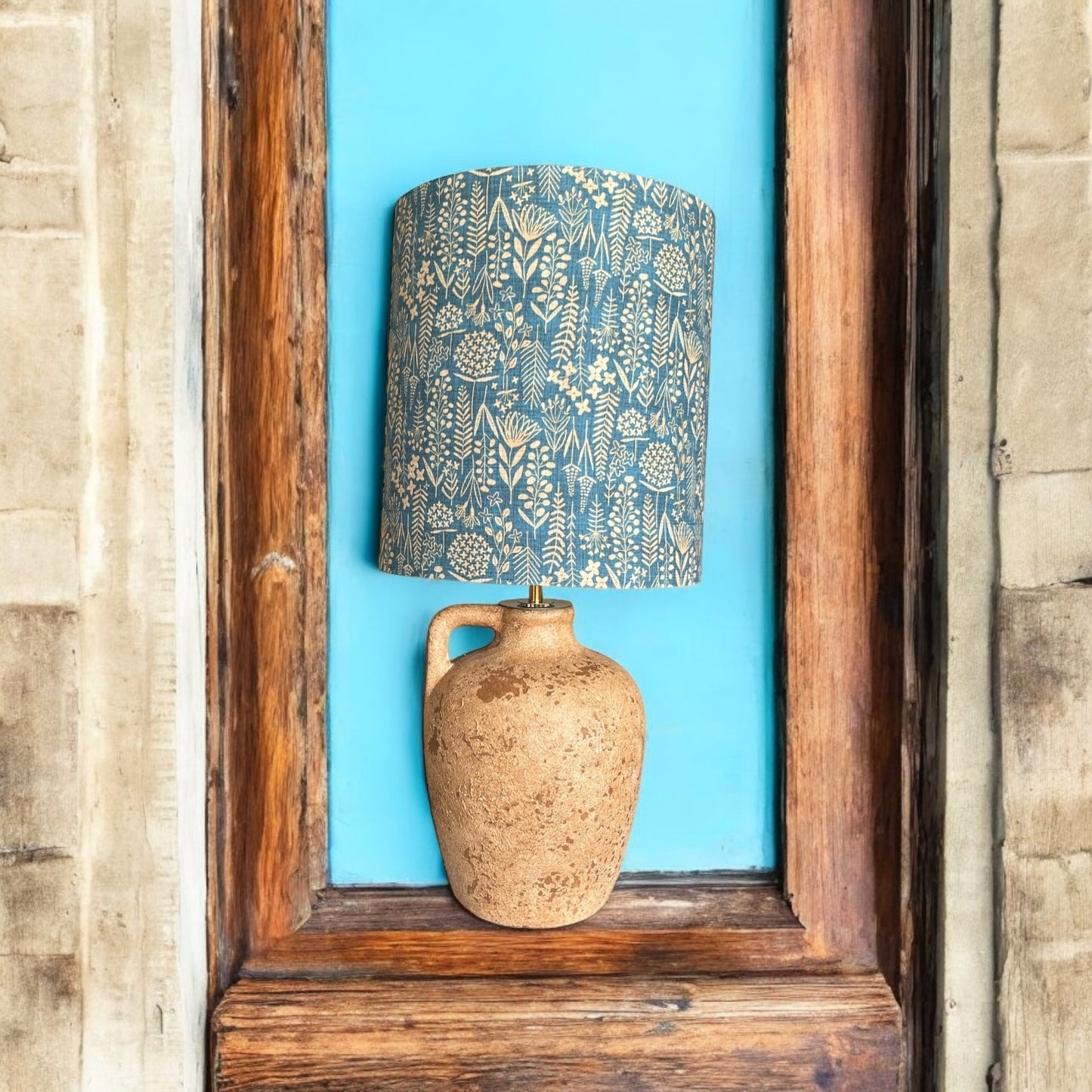 مصباح طاولة "ميادة"